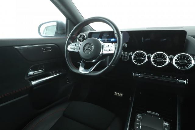 Mercedes Benz Gla image 5