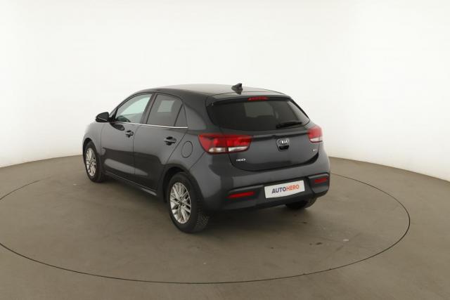 Kia Rio image 3