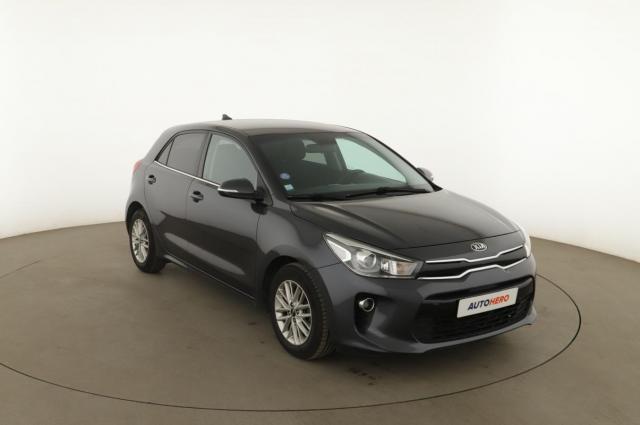 Kia Rio image 6
