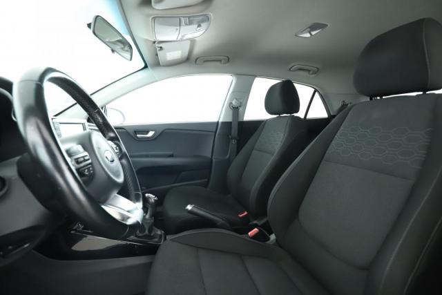 Kia Rio image 4