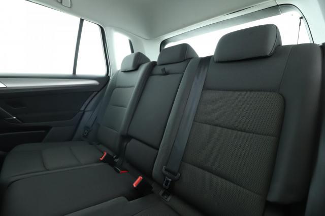 Volkswagen Golf Sportsvan image 3