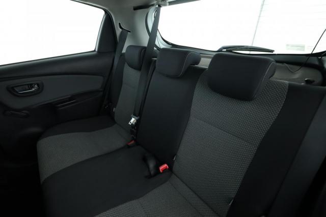 Toyota Yaris image 9