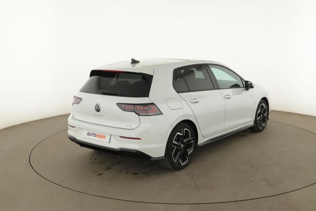 Volkswagen Golf image 4