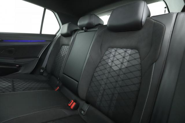 Volkswagen Golf image 5