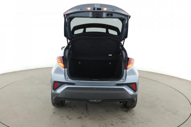 Toyota C-Hr image 6