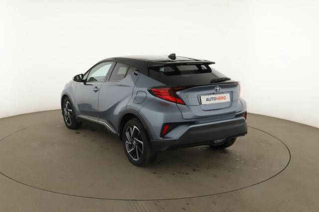 Toyota C-Hr image 9