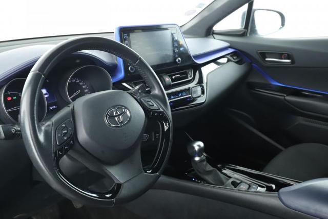 Toyota C-Hr image 5