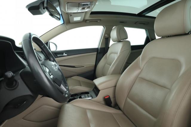 Hyundai Tucson image 8