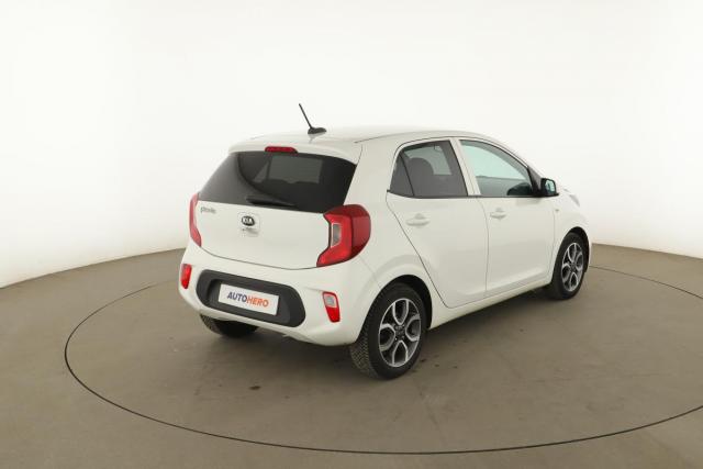Kia Picanto image 7