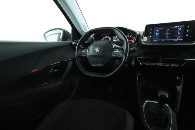 Peugeot 2008 image 6