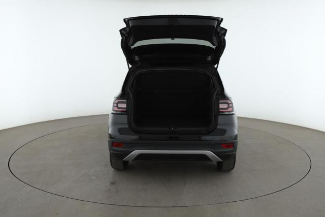 Volkswagen T-Cross image 2