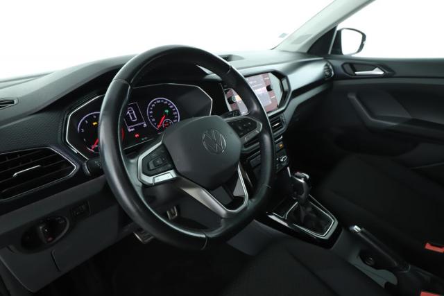 Volkswagen T-Cross image 9