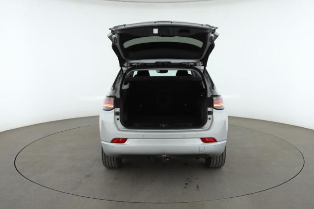 Jeep Compass image 9