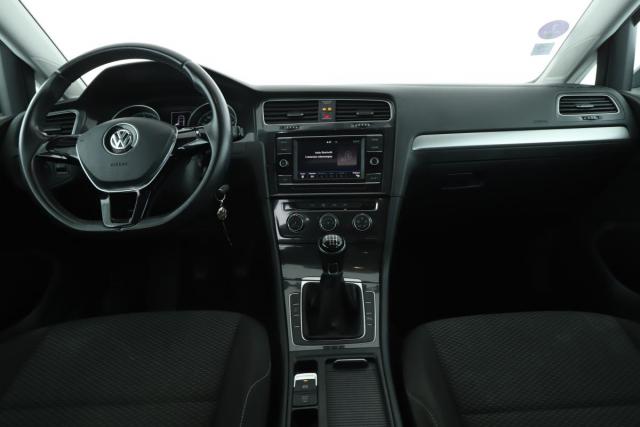 Volkswagen Golf image 7