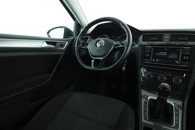 Volkswagen Golf image 5