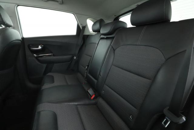 Kia Niro image 4