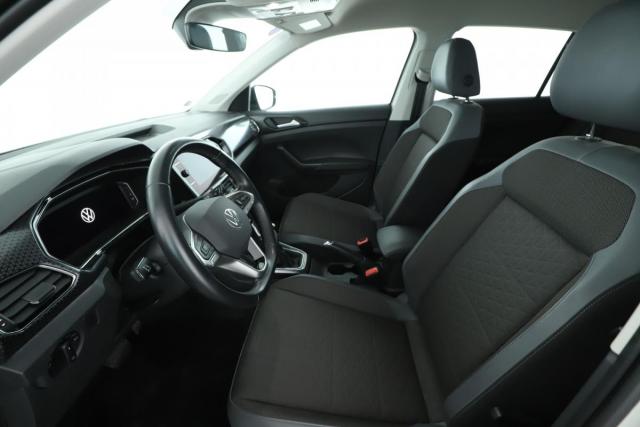Volkswagen T-Cross image 1