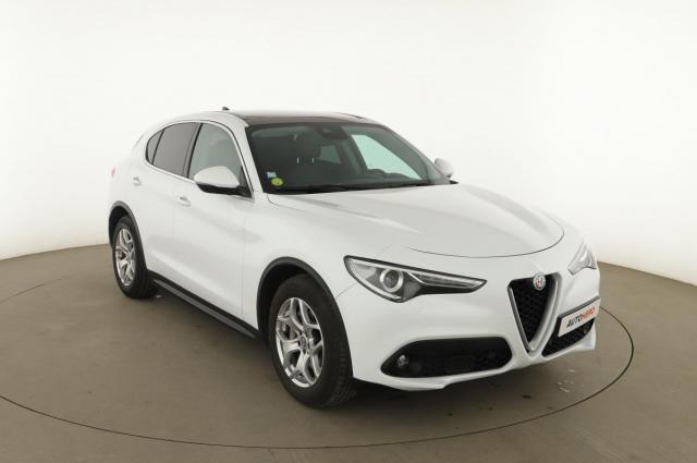Alfa Romeo Stelvio image 8