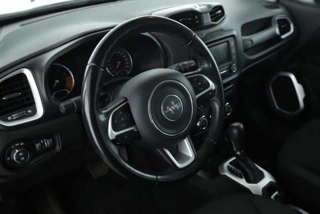 Jeep Renegade image 5