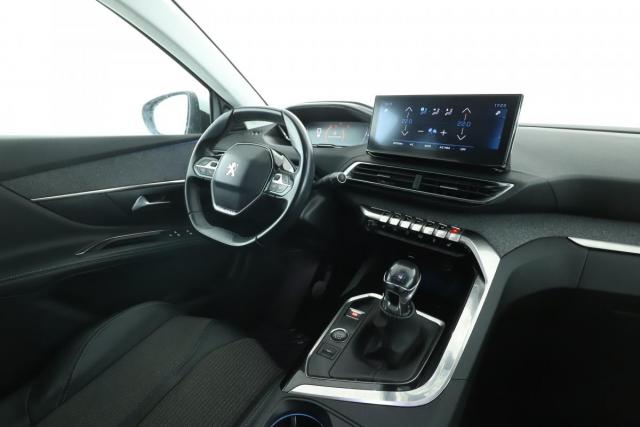 Peugeot 5008 image 9