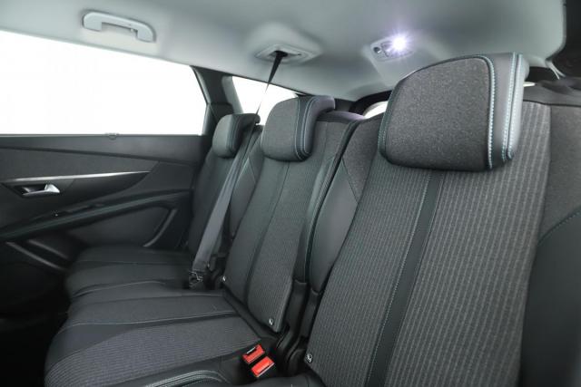 Peugeot 5008 image 8