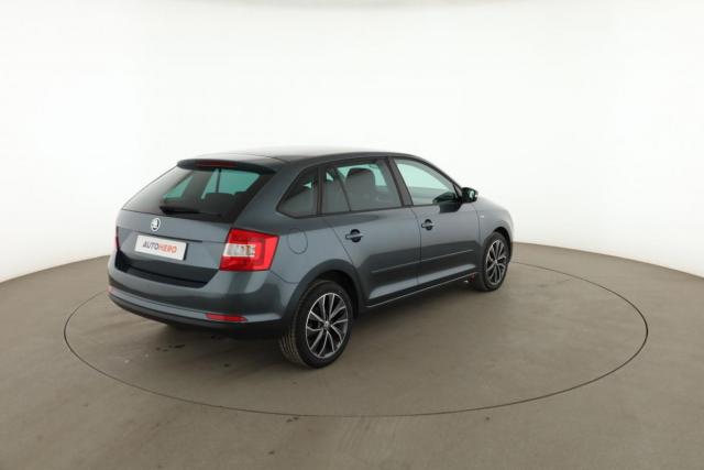 Skoda Rapid image 9