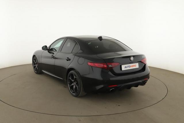 Alfa Romeo Giulia image 2