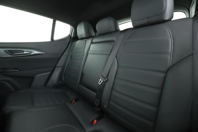 Alfa Romeo Tonale image 8