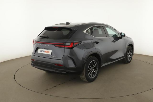 Lexus Nx image 6