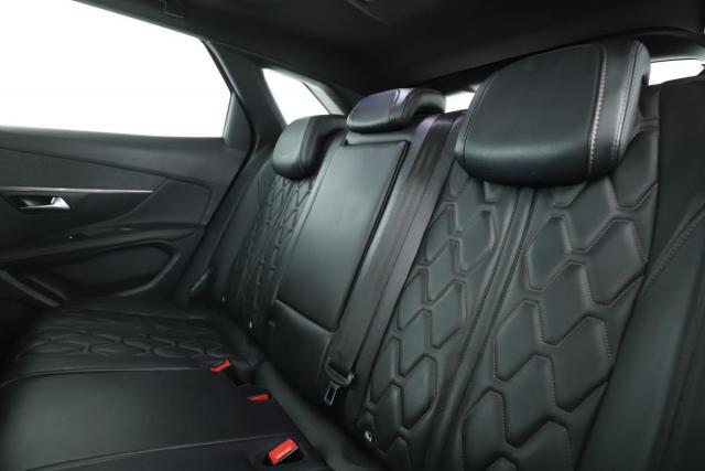 Peugeot 3008 image 9