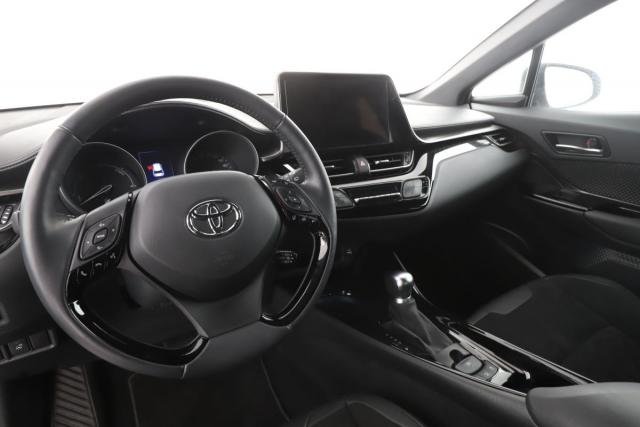 Toyota C-Hr image 4