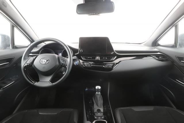 Toyota C-Hr image 6