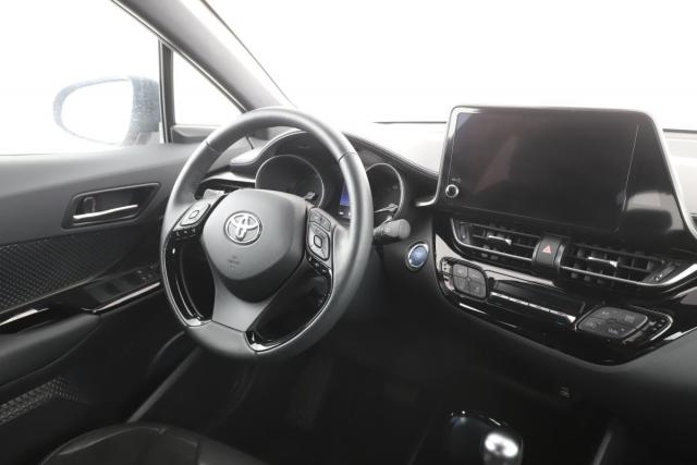 Toyota C-Hr image 7