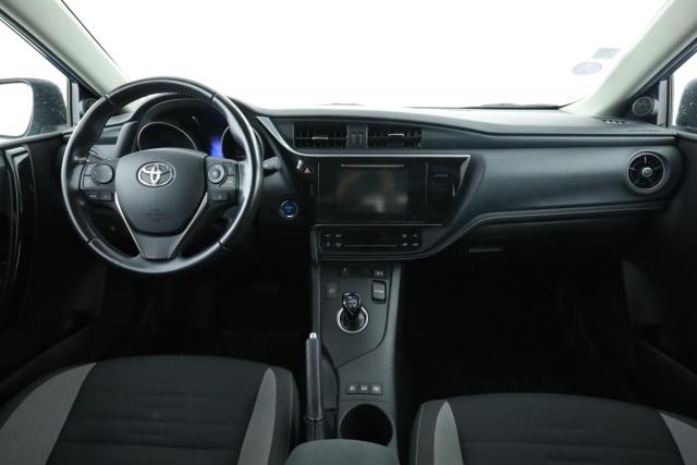 Toyota Auris image 5