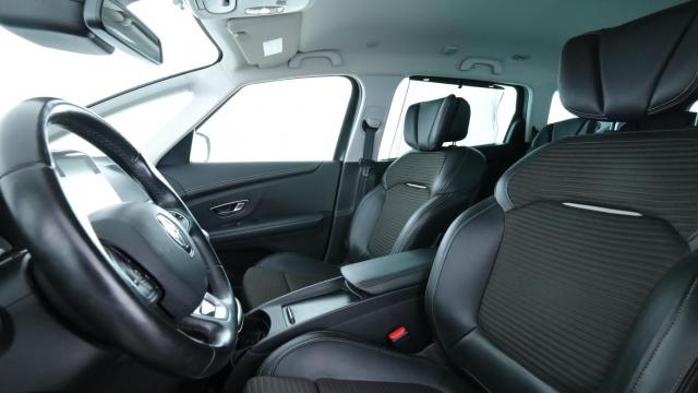 Renault Grand Scénic image 1