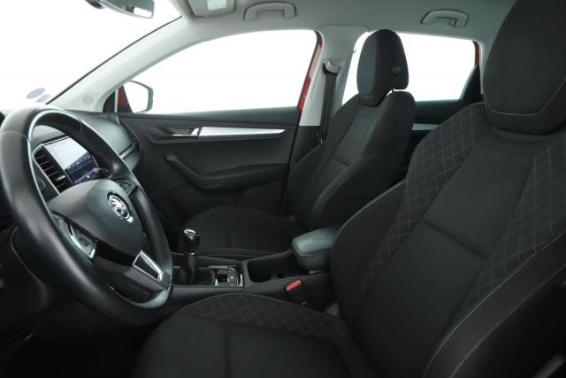 Skoda Karoq image 7