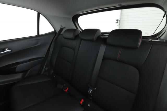 Kia Picanto image 6