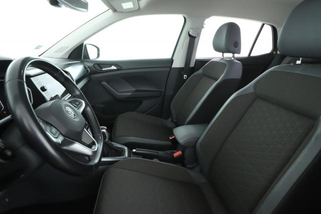 Volkswagen T-Cross image 8