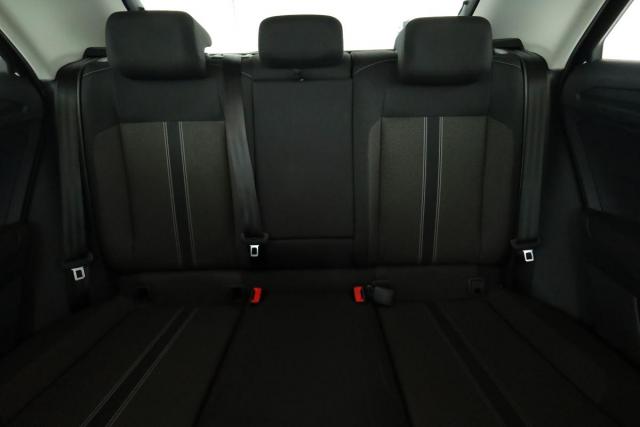 Volkswagen T-Roc image 3