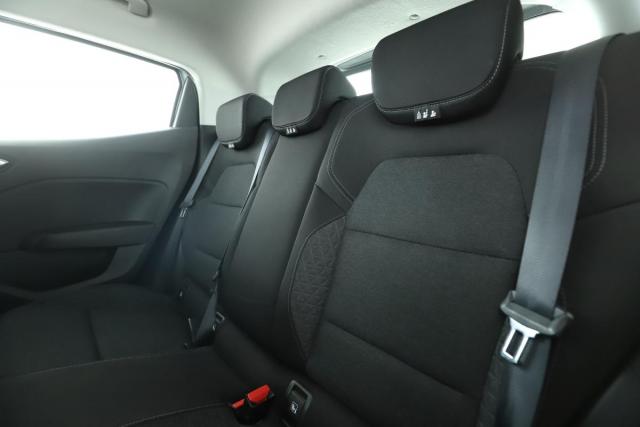 Renault Clio image 9