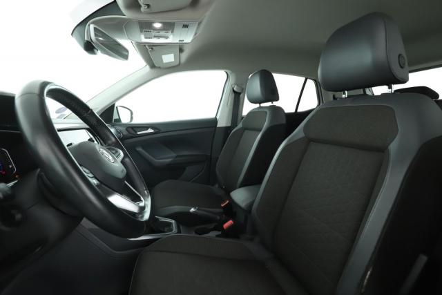 Volkswagen T-Cross image 2