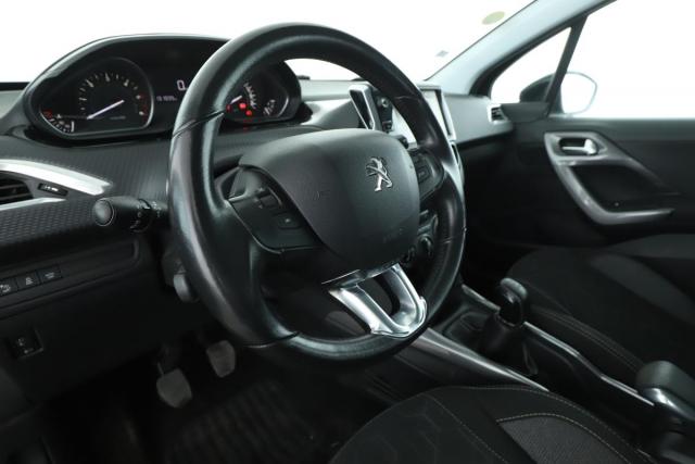 Peugeot 2008 image 5