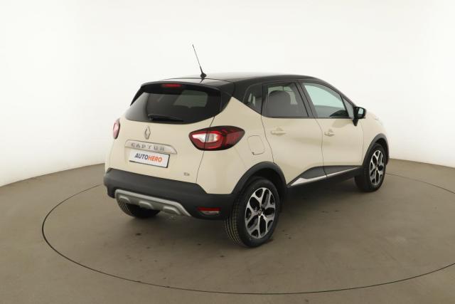 Renault Captur image 8