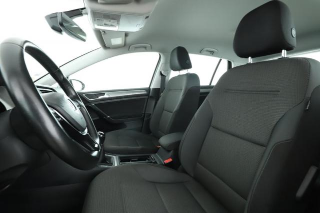 Volkswagen Golf image 3