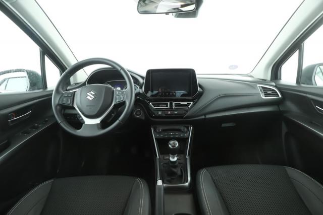 Suzuki S-Cross image 8