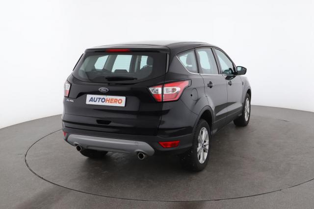 Ford Kuga image 1
