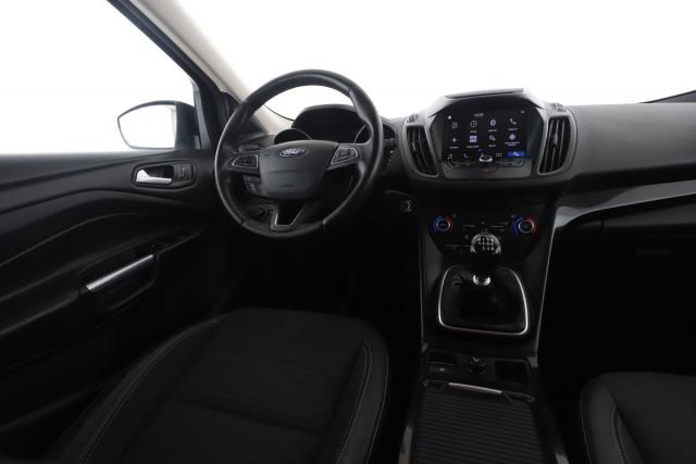 Ford Kuga image 4
