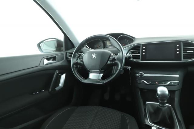 Peugeot 308 image 5