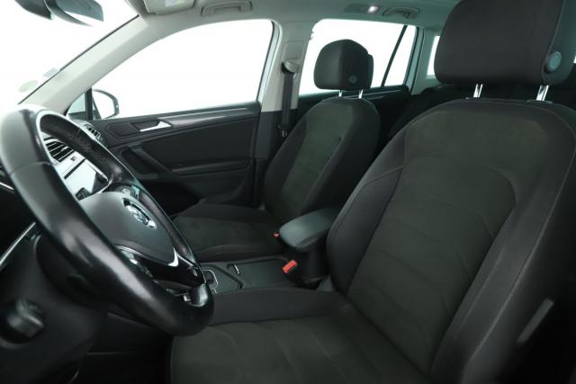 Volkswagen Tiguan image 8