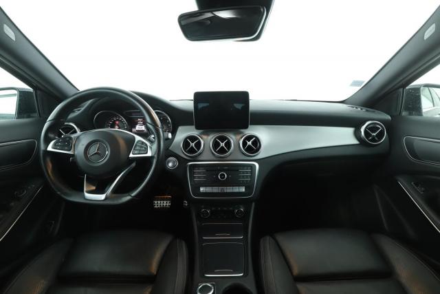 Mercedes Benz Gla image 6